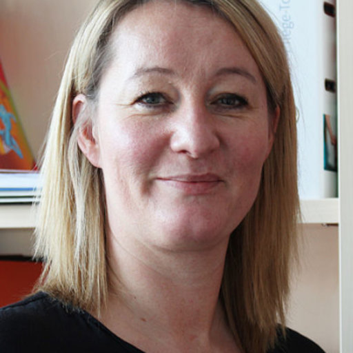 Constanze Niederhaus